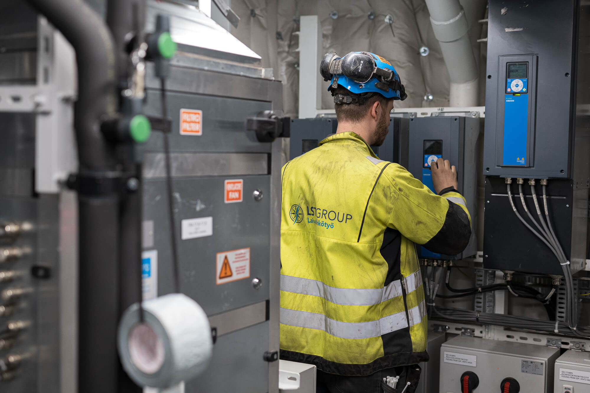 marine-electrification-services marine-electrification-services
